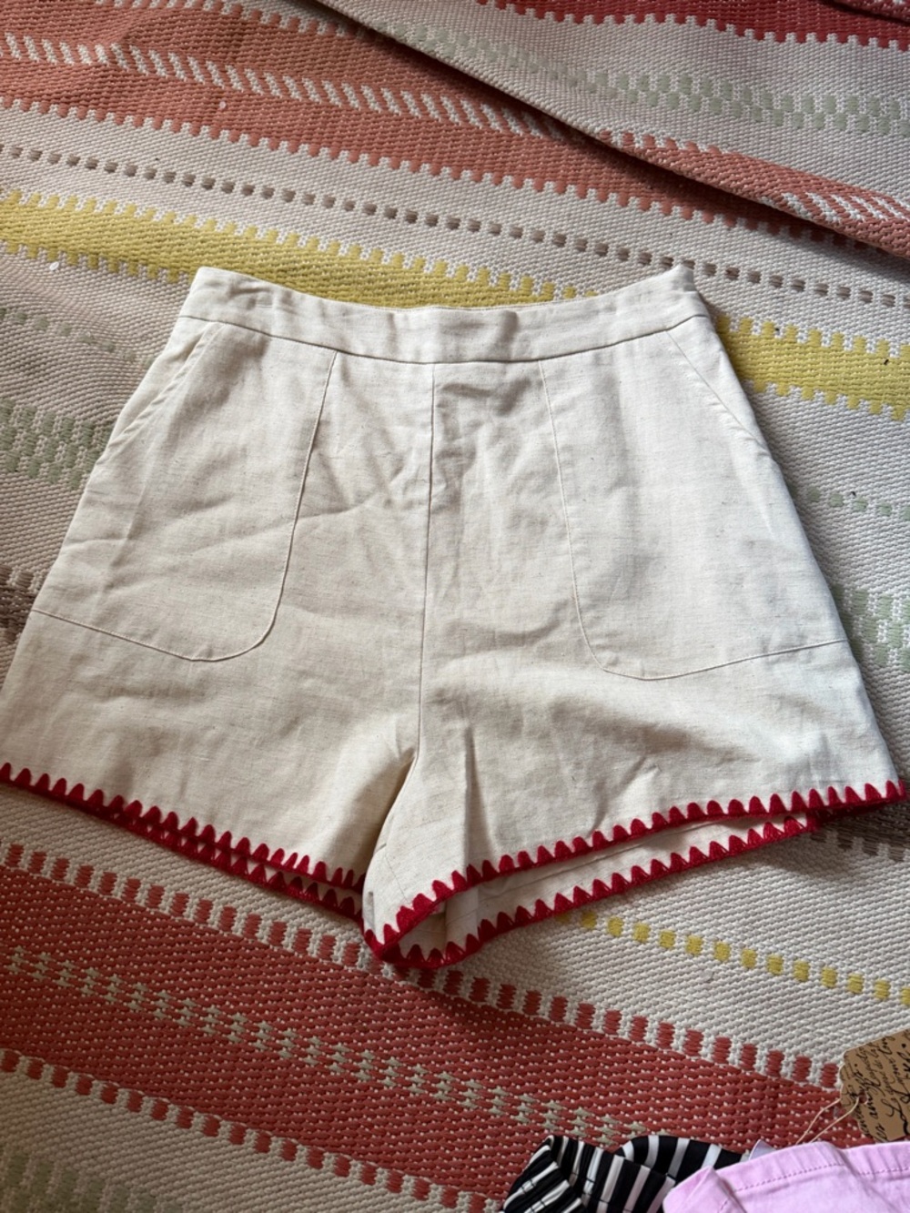 Herring Stones Women's Cream Linen Shorts with Red Trim